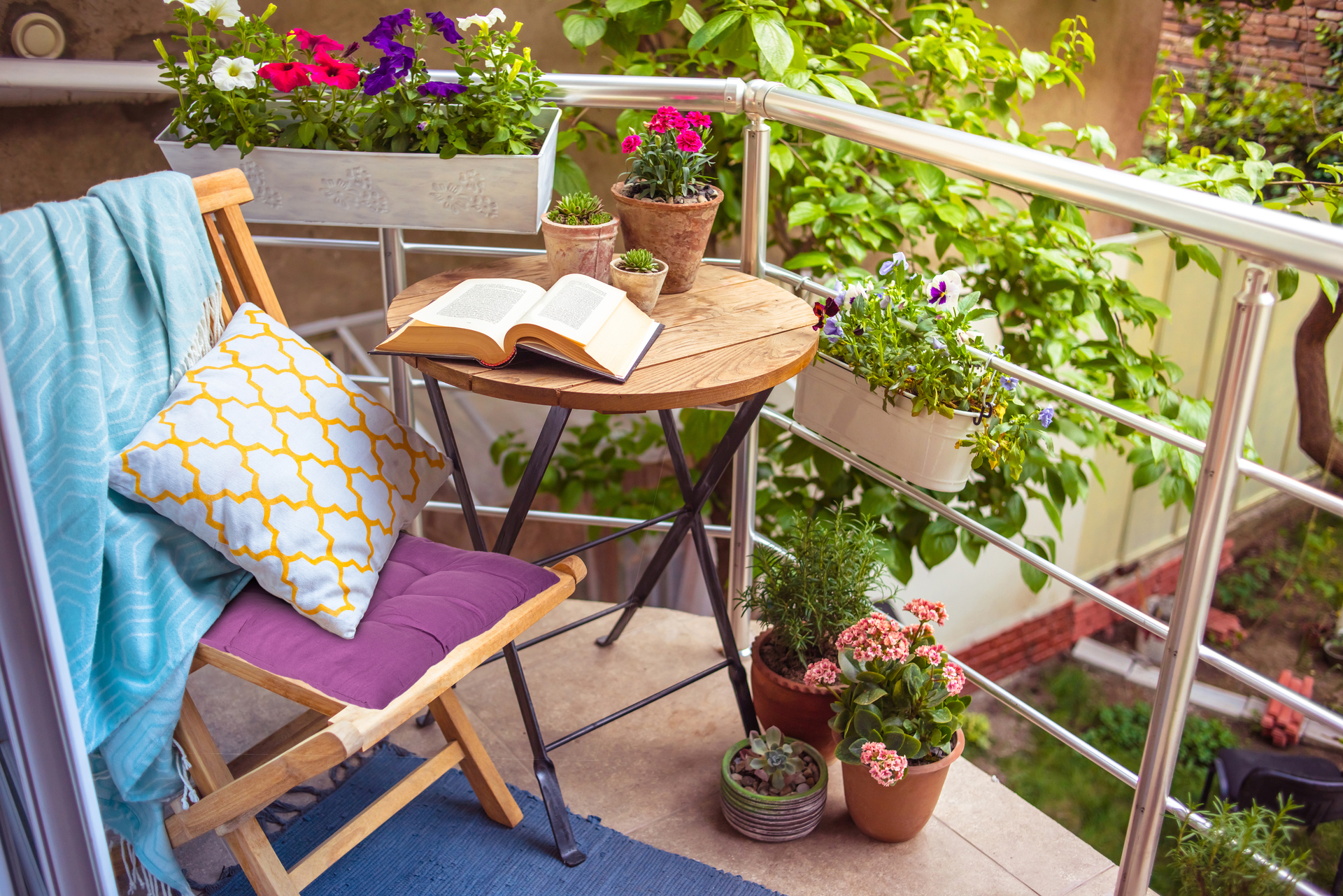 COMFORT prešívaný sedák na stoličky a kreslá