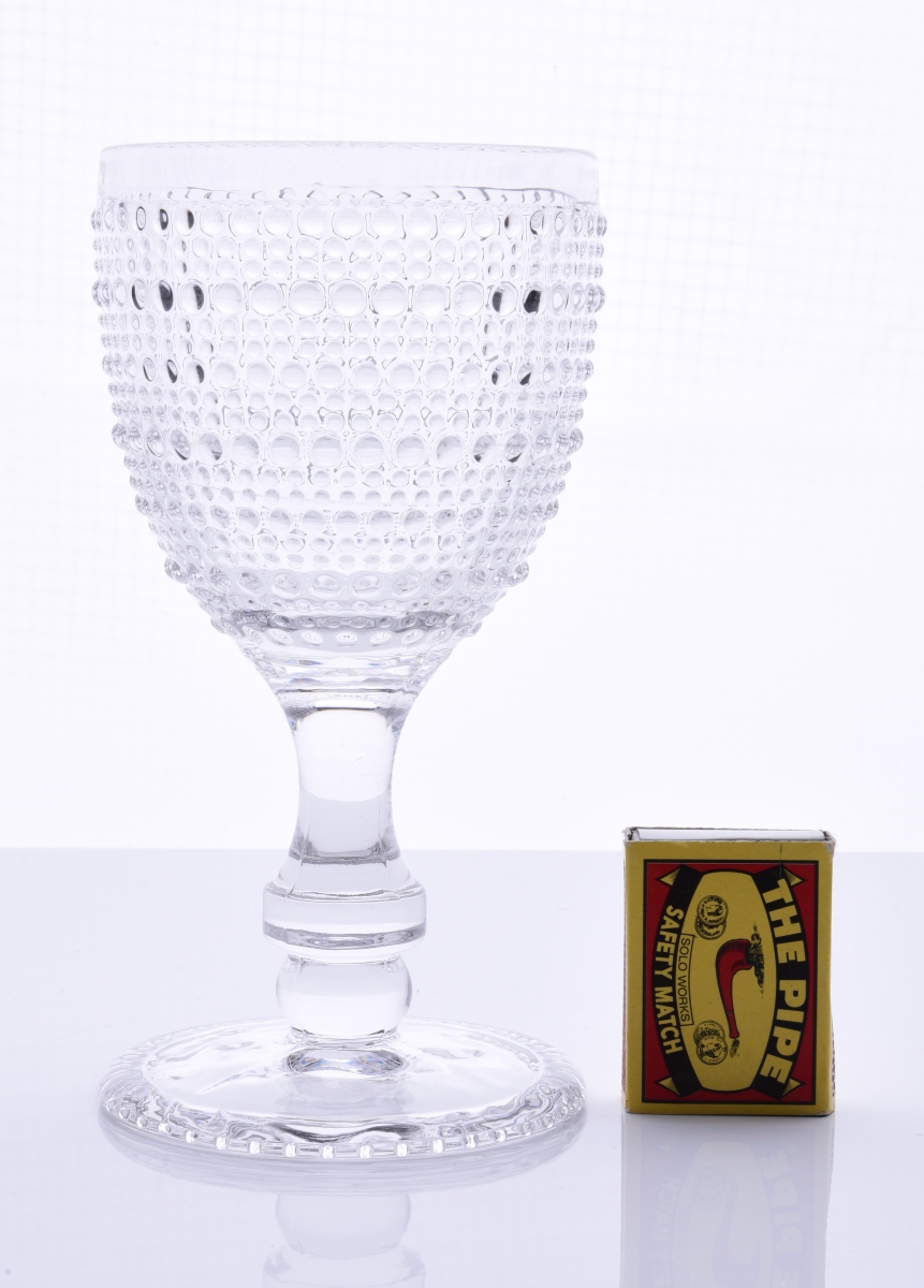 FC20083-Sklenený pohár s reliéfnym povrchom objem 270 ml