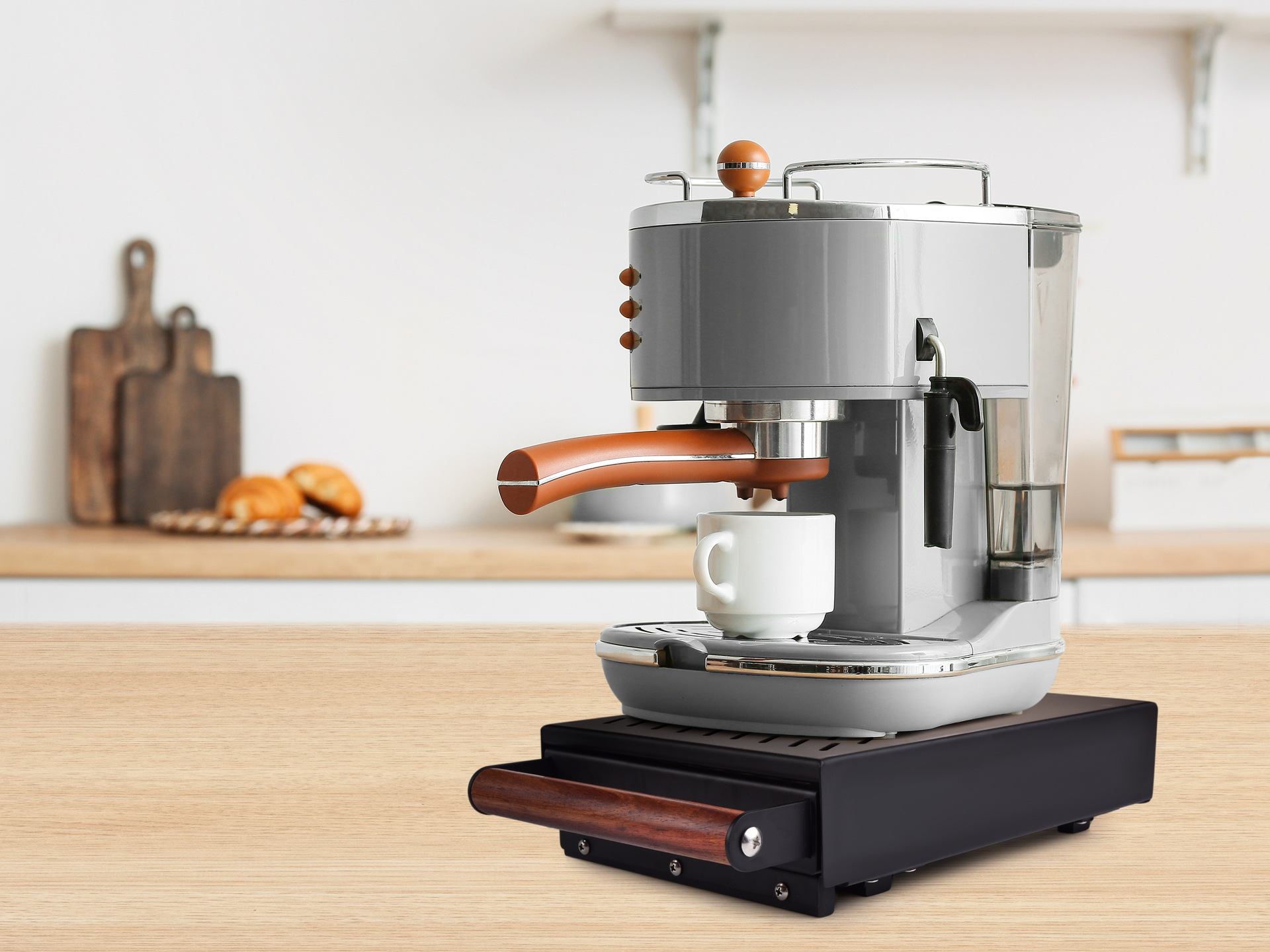 BARISTA 2v1 oceľový odklepávač na kávovú usadeninu pod pákový kávovar
