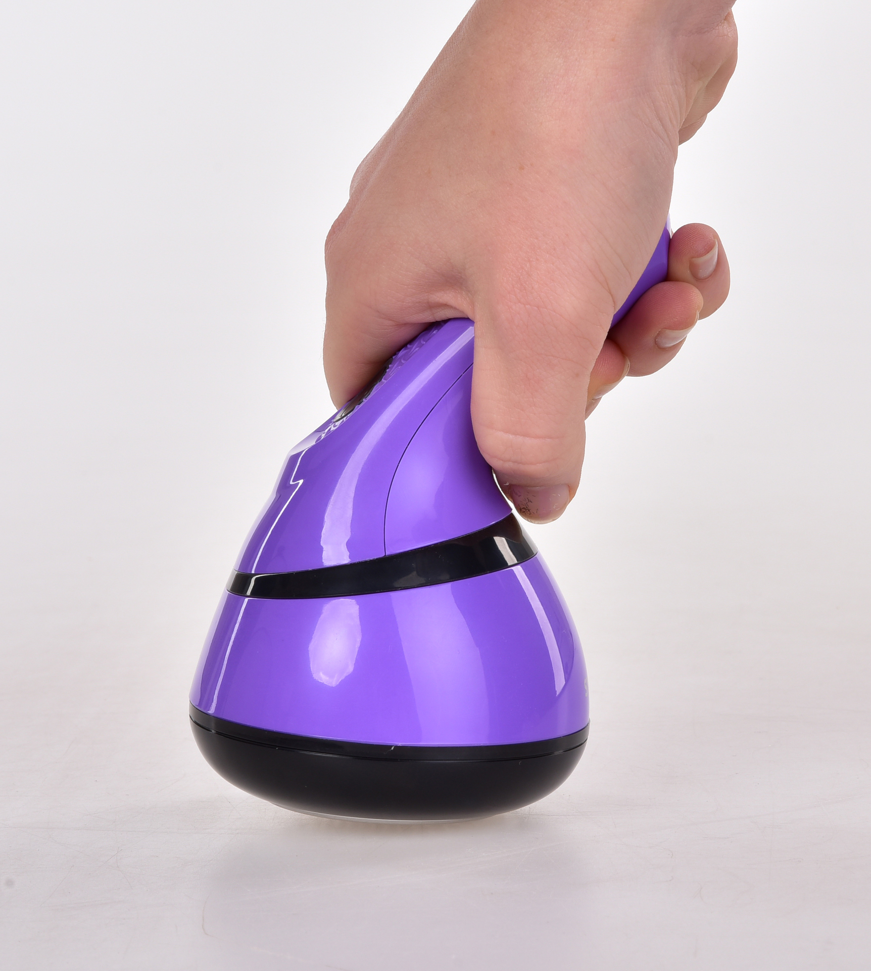 ŽMOLKOŽRÚŤ USB odstraňovač žmolkov a nití