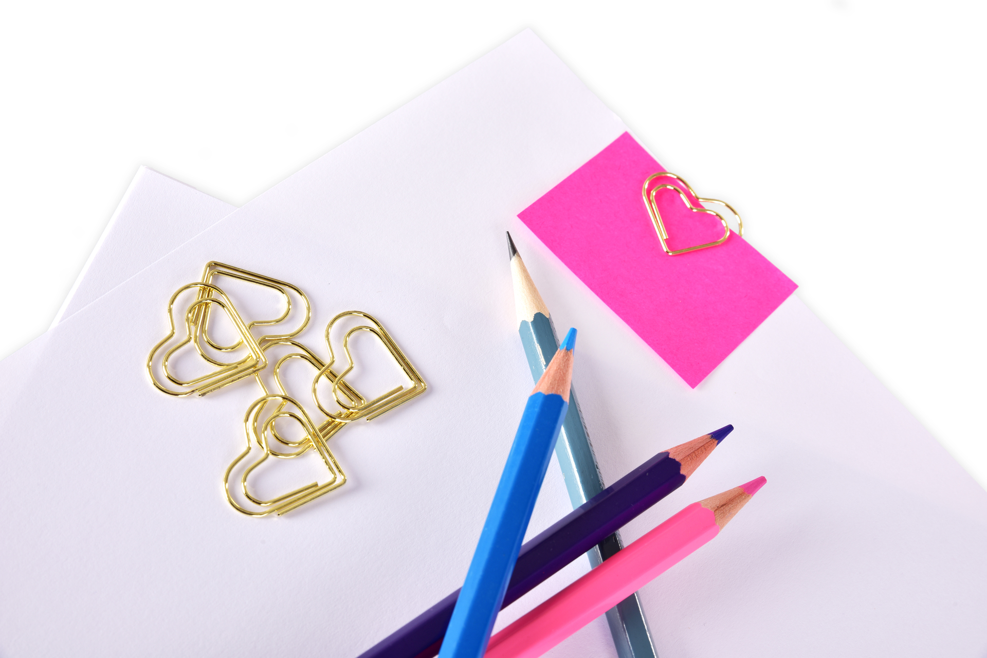 OFFICE 50 ks kovové kancelárske sponky v tvare SRDCE