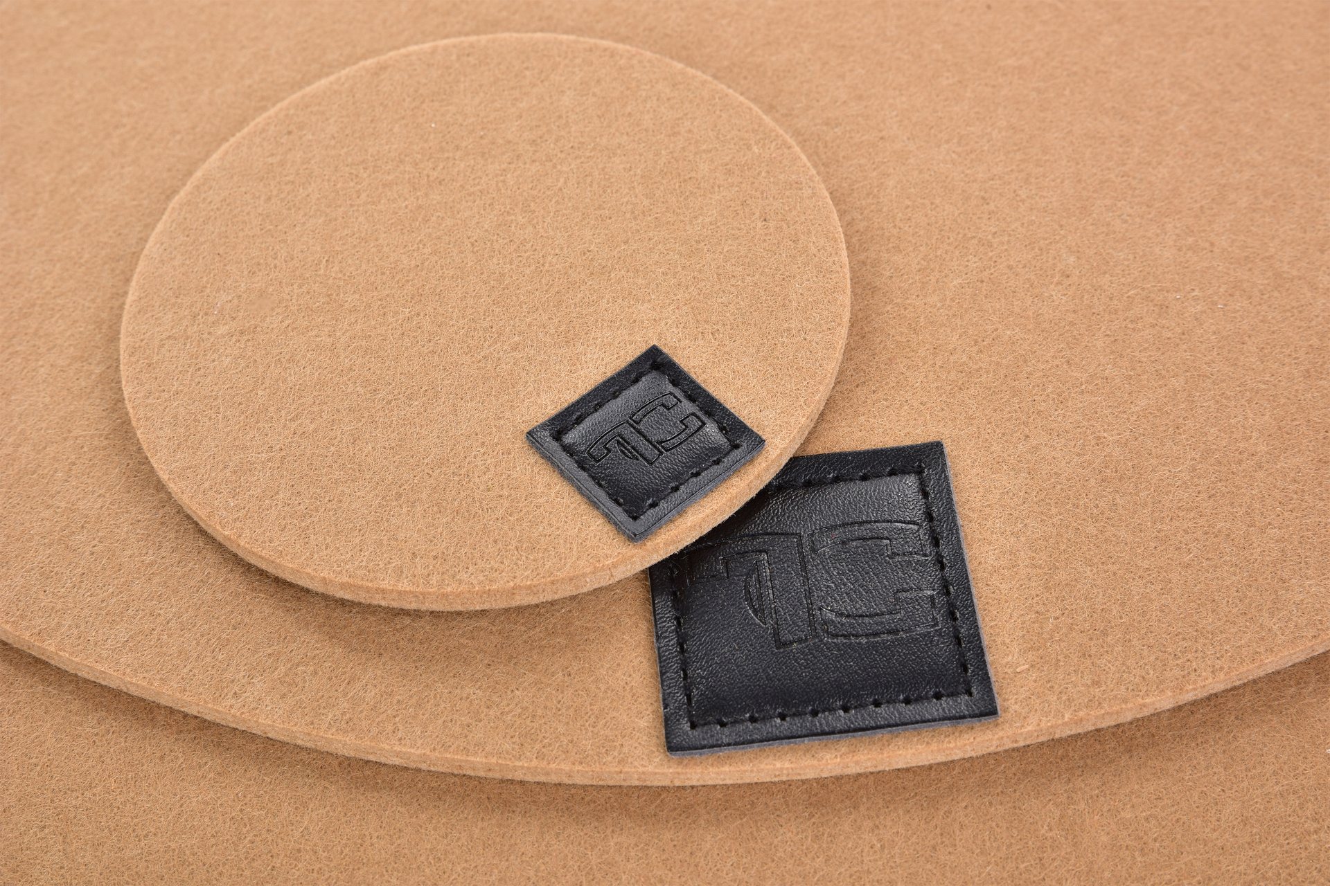 GoEco® sada 12 ks okrúhlych prestieraní z plsti (filcu)