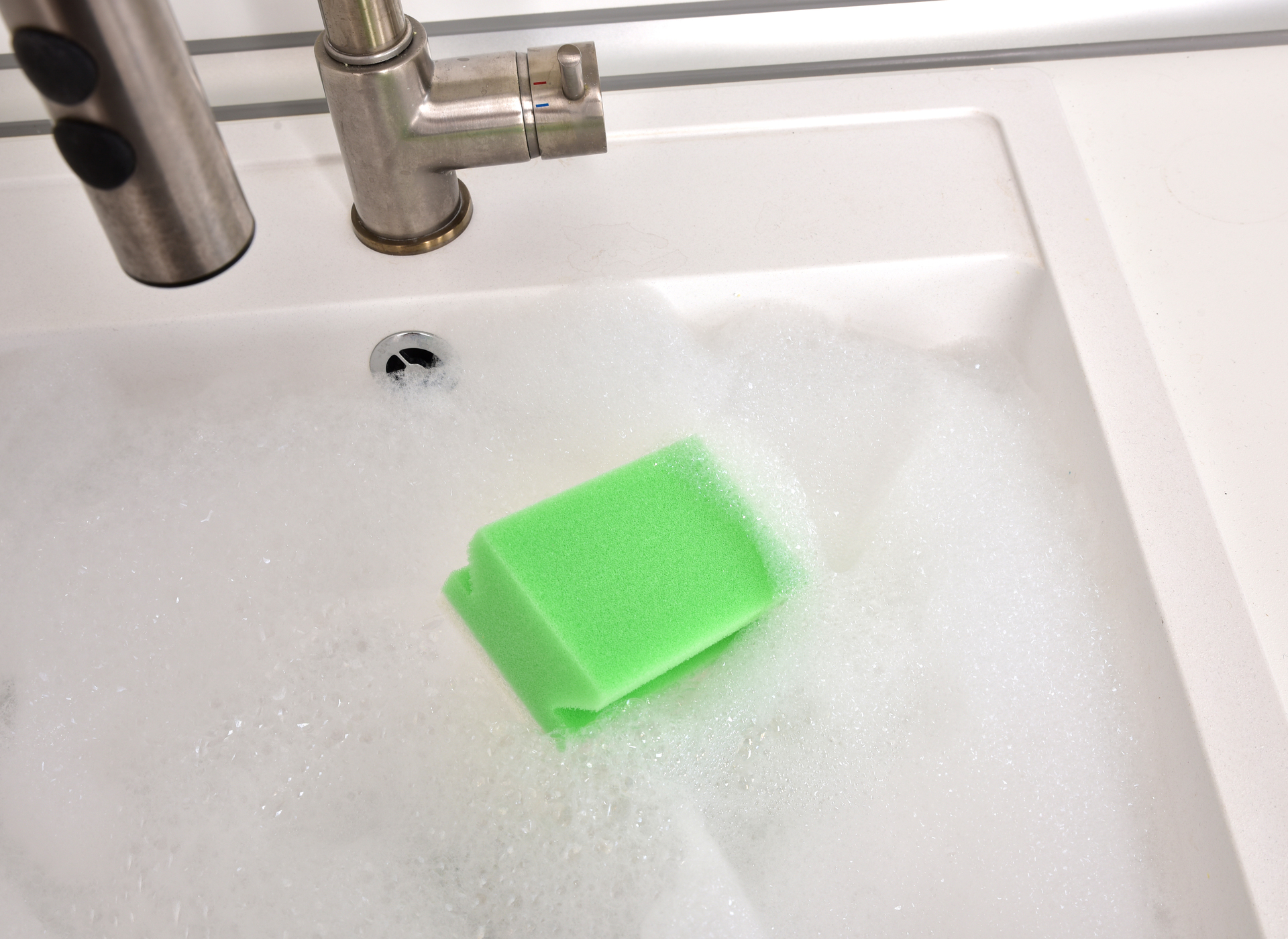 SHINEX 5 ks univerzálne kuchynské hubky s drsnou stranou