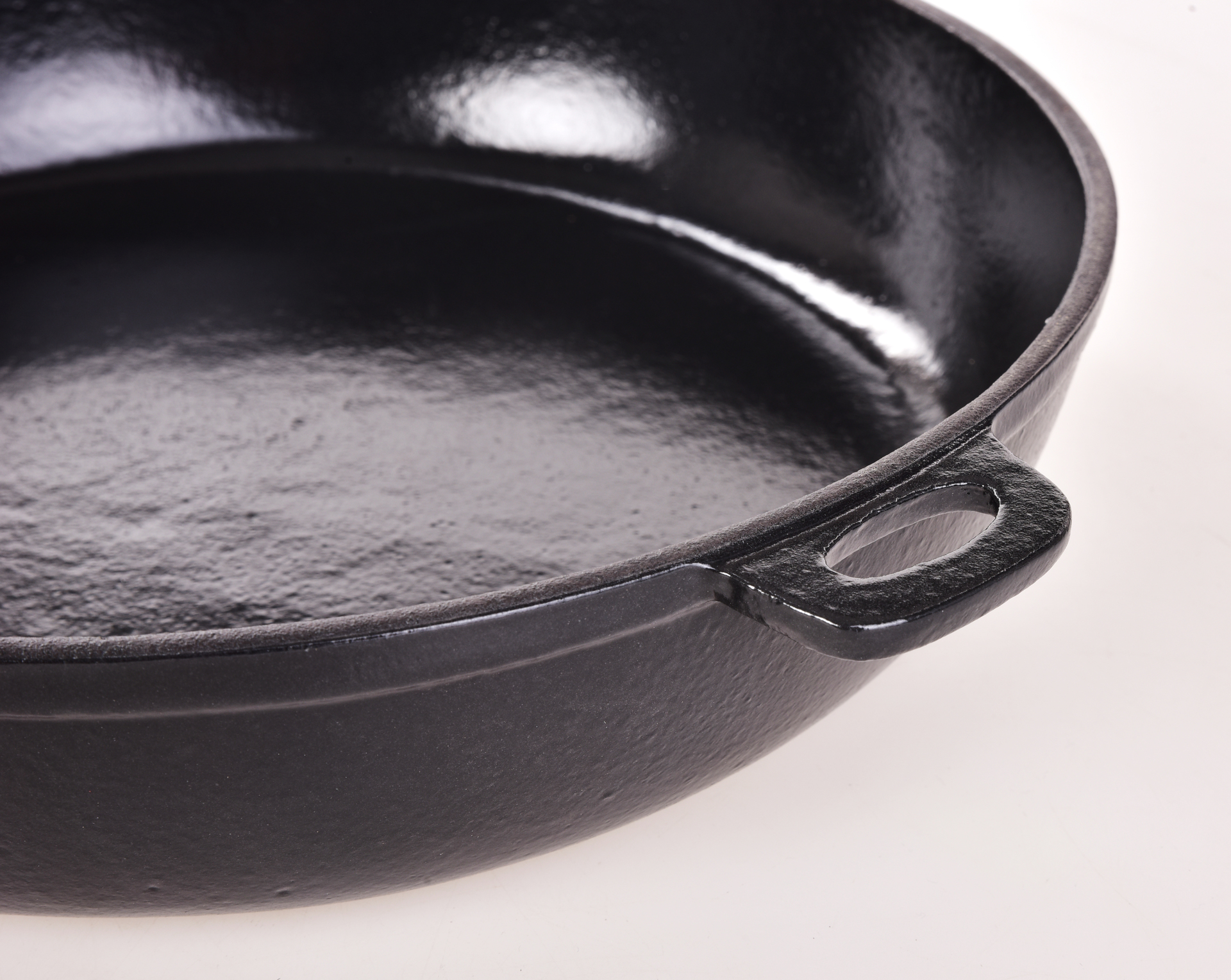 MASSIVE veľká liatinová panvica MASSIVE veľká liatinová panvica