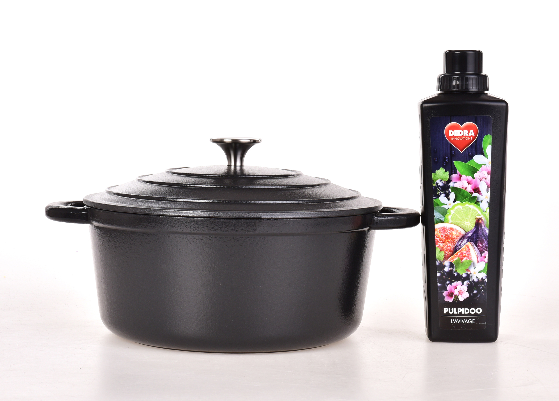 MASSIVE liatinový okrúhly hrniec so samopodlievacou pokrievkou