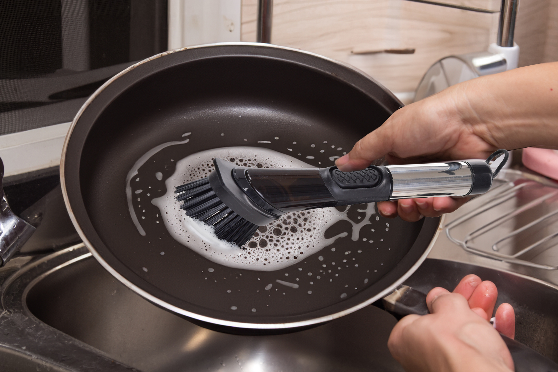 4v1 set dávkovacích kefiek a hubiek PENOKEFÁČ AQUATIX