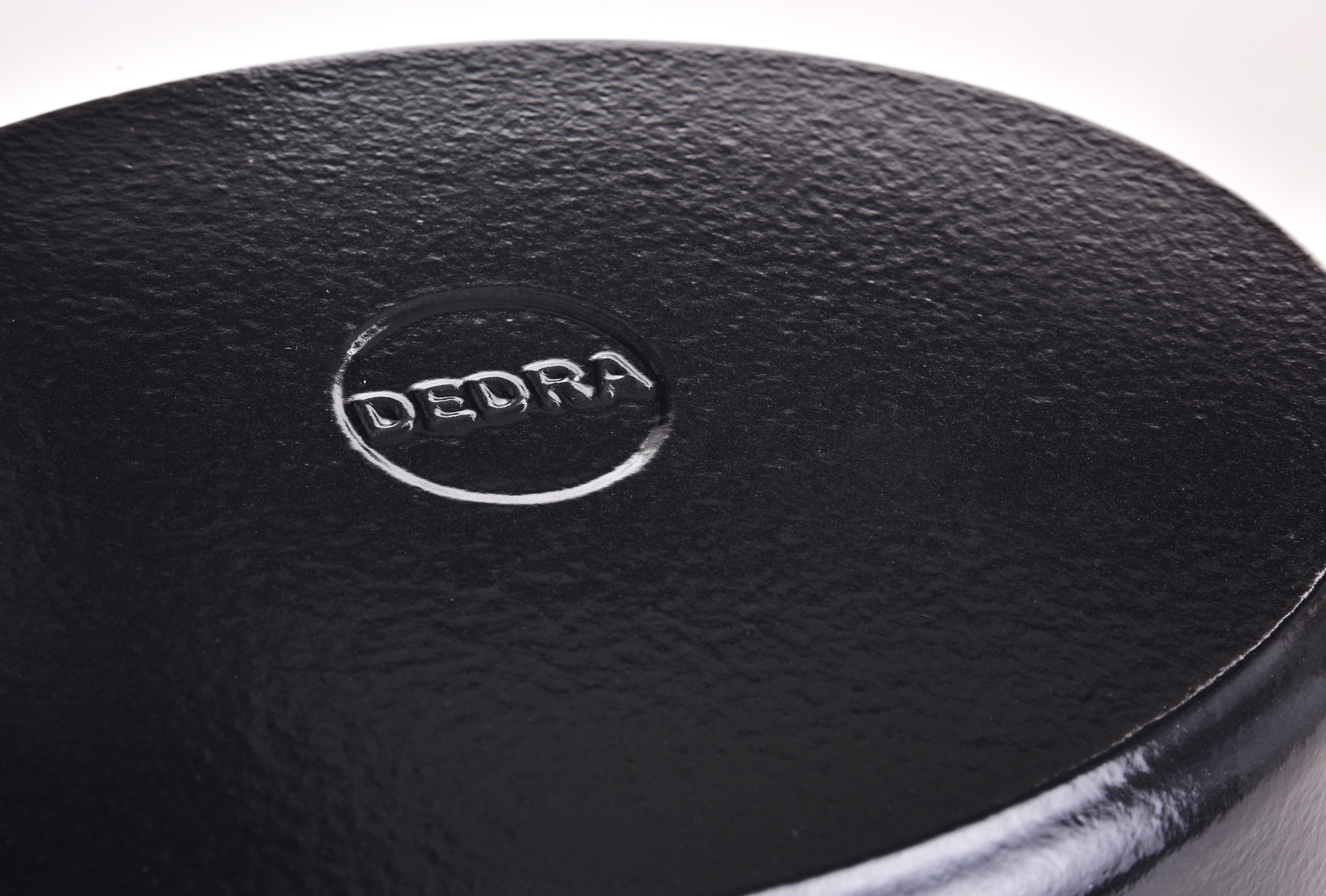 MASSIVE liatinový pekáč so samopodlievacou pokrievkou