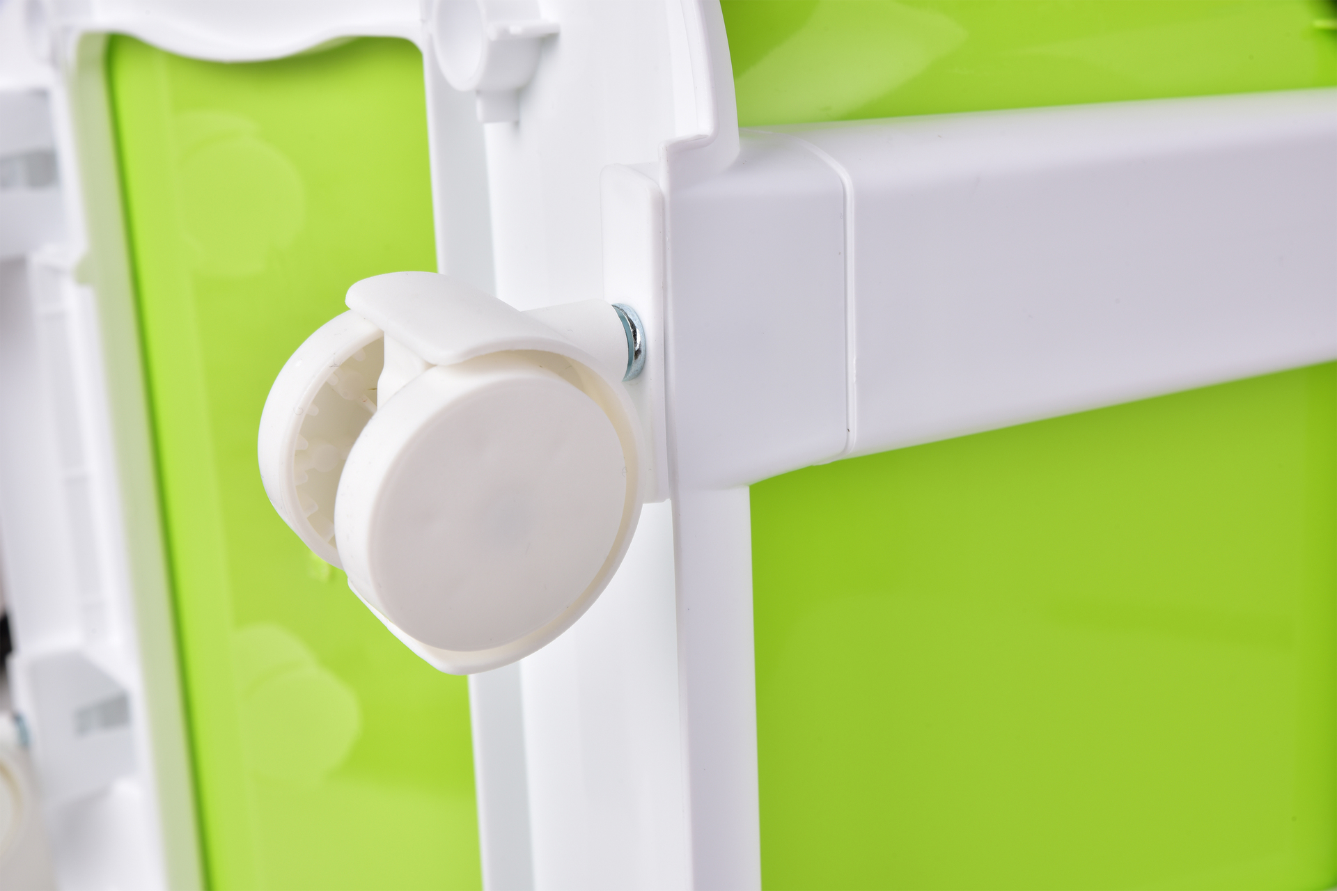 QUATRO 4 poschodový regál s výsuvnými boxmi a kolieskami