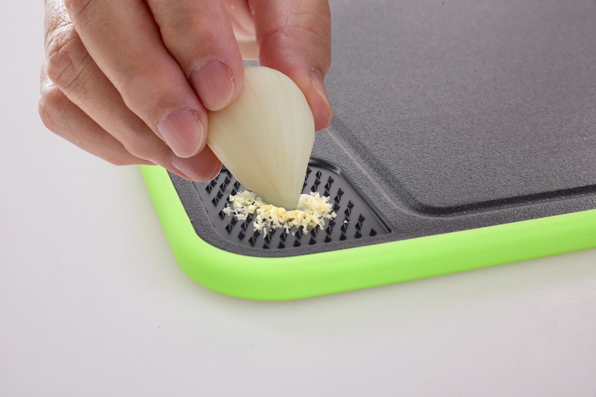 GOURMET 4v1 doska s rozmrazovacou plochou, brúskom a mini strúhadlom na cesnak