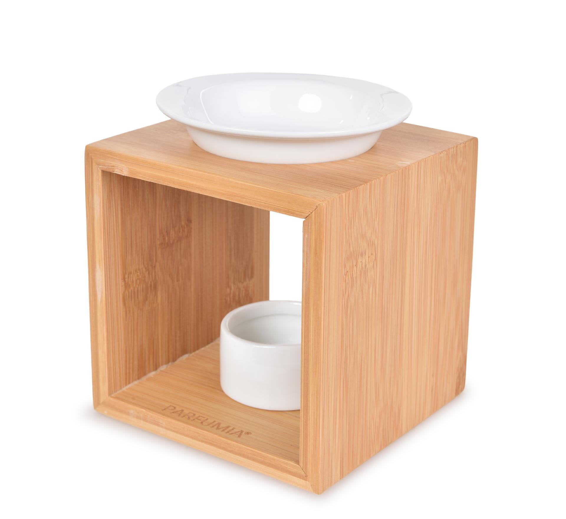 CUBORA ALBA aromalampa na bambusovom stojane