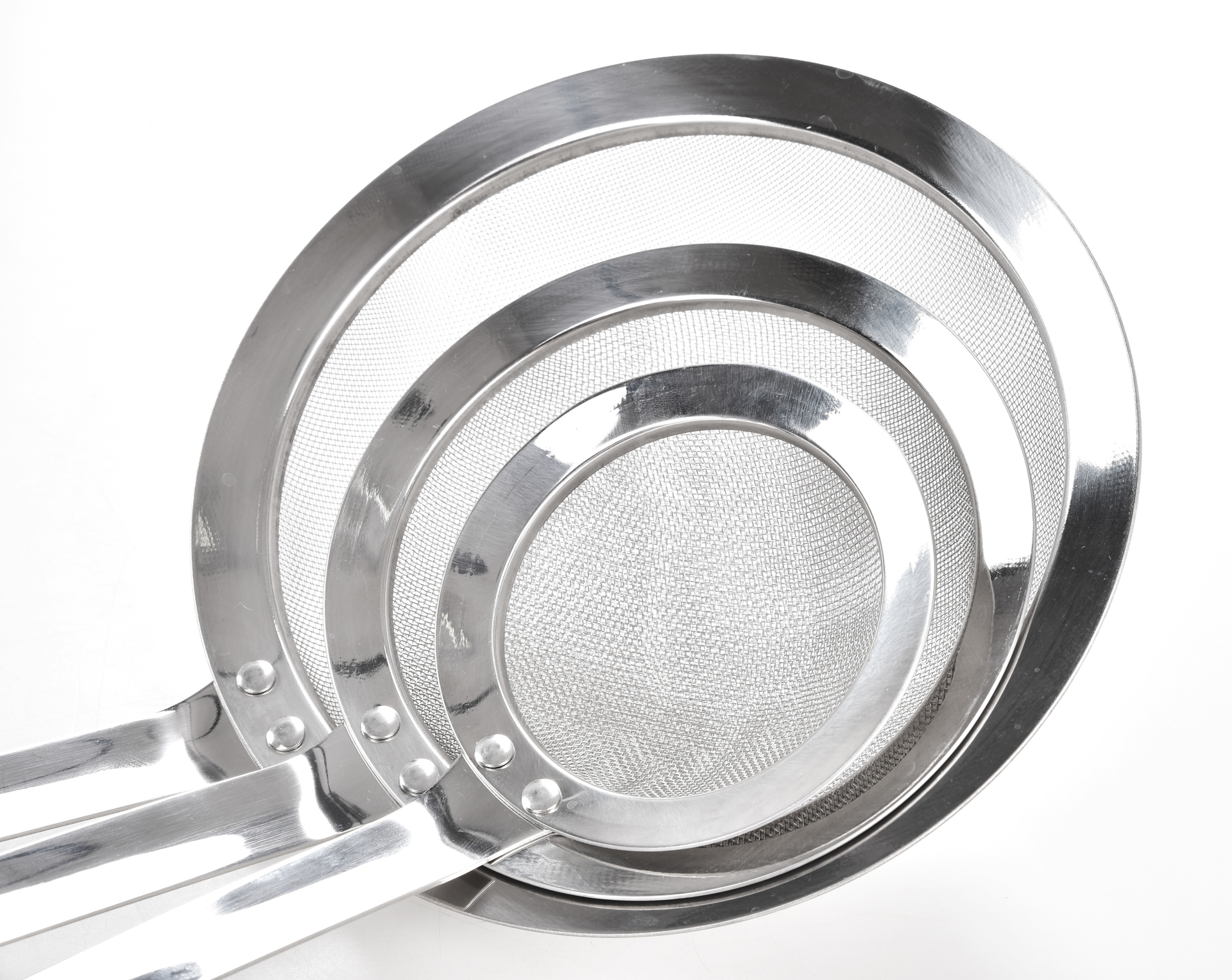 CHEF nerezové sitko/cedník s dlhou rukoväťou
