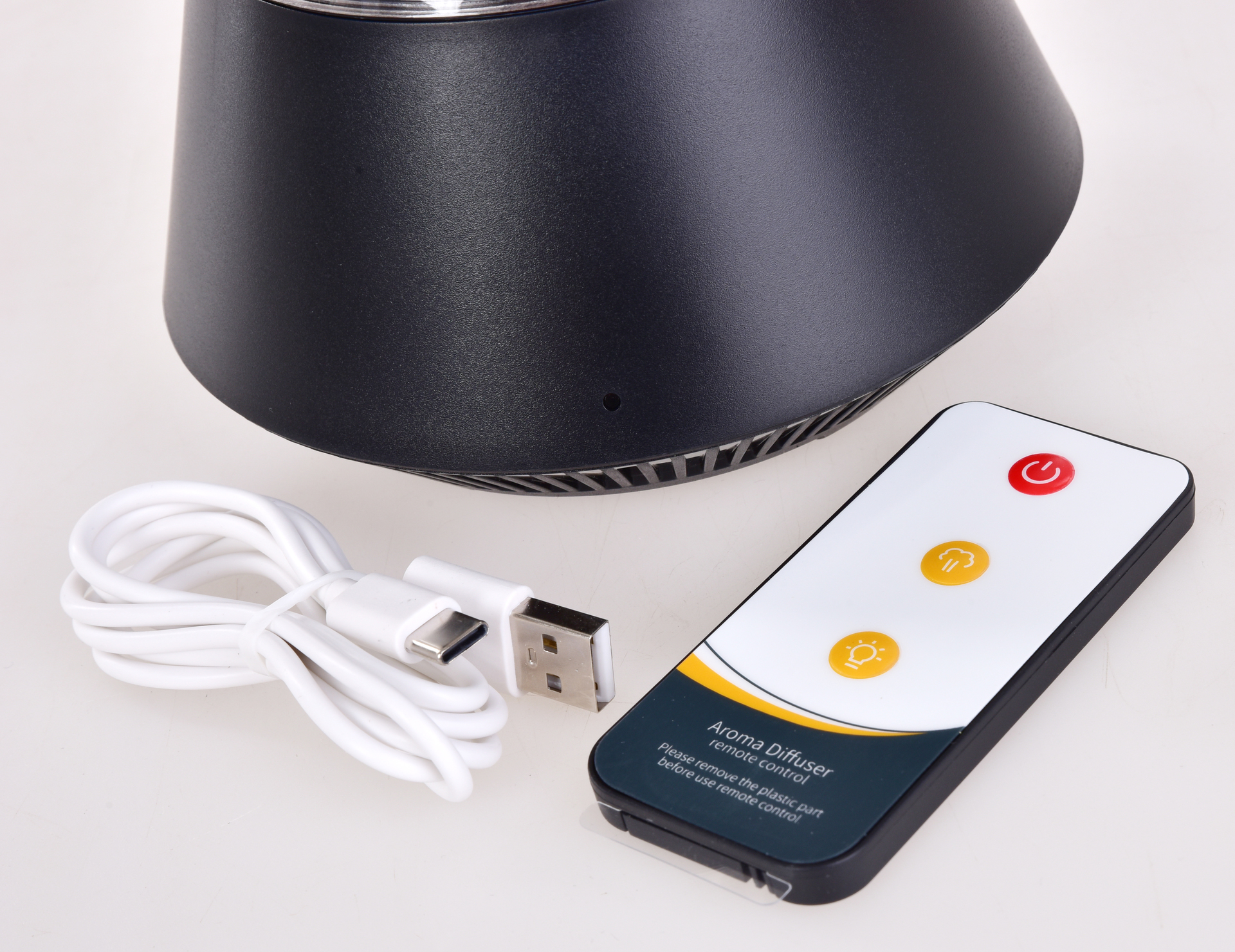 AROMIQA GLOW sonický aromadifuzér na diaľkové ovládanie s LED osvetlením